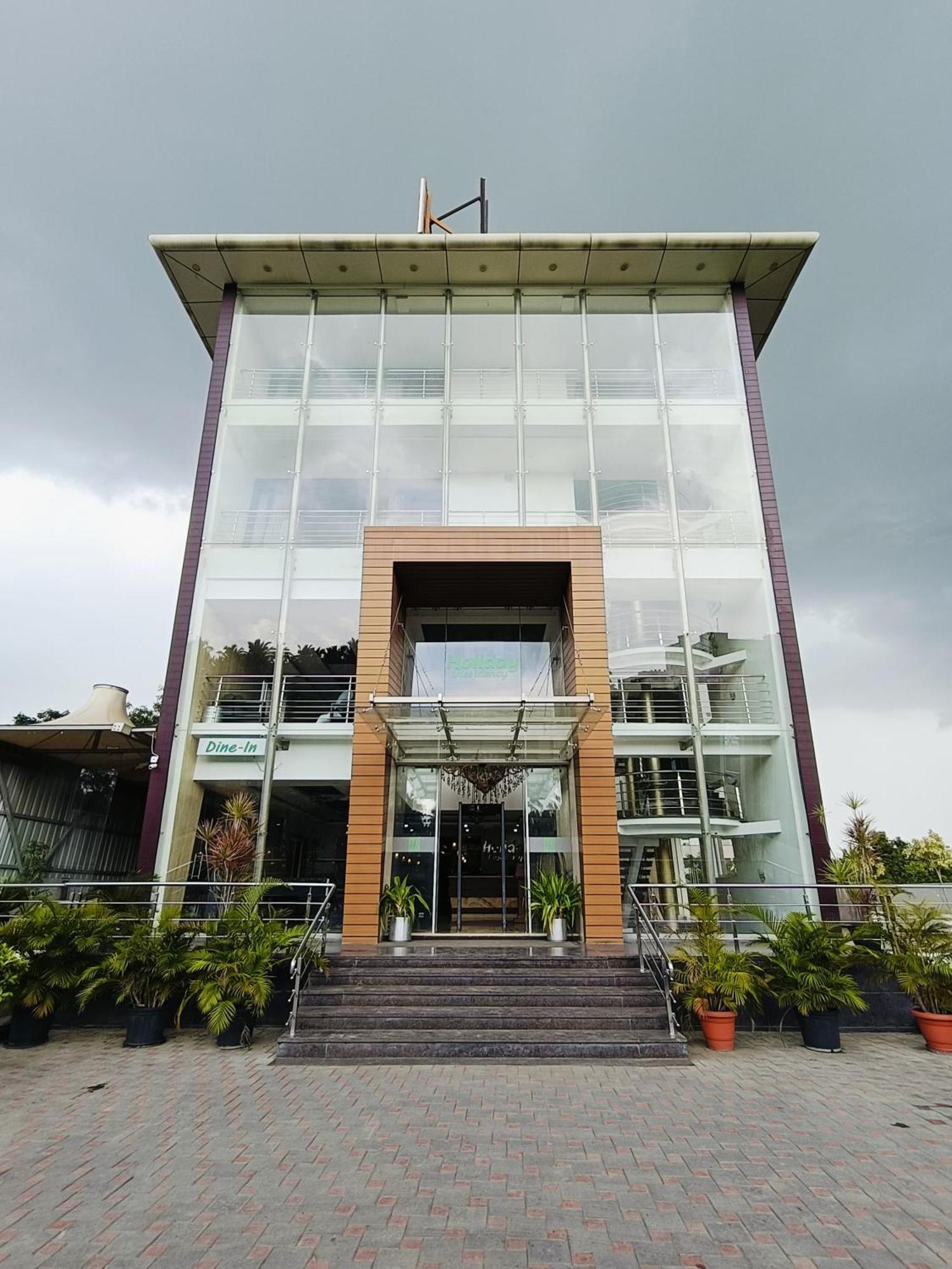 Holiday Residency Coimbatore Exterior photo