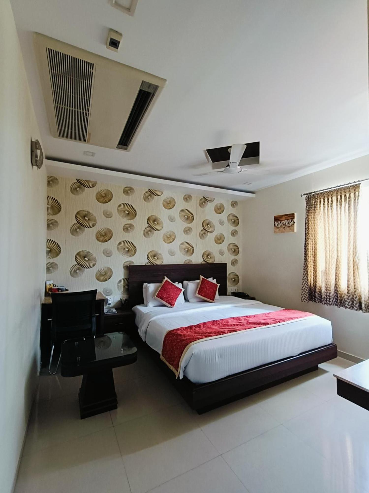 Holiday Residency Coimbatore Exterior photo