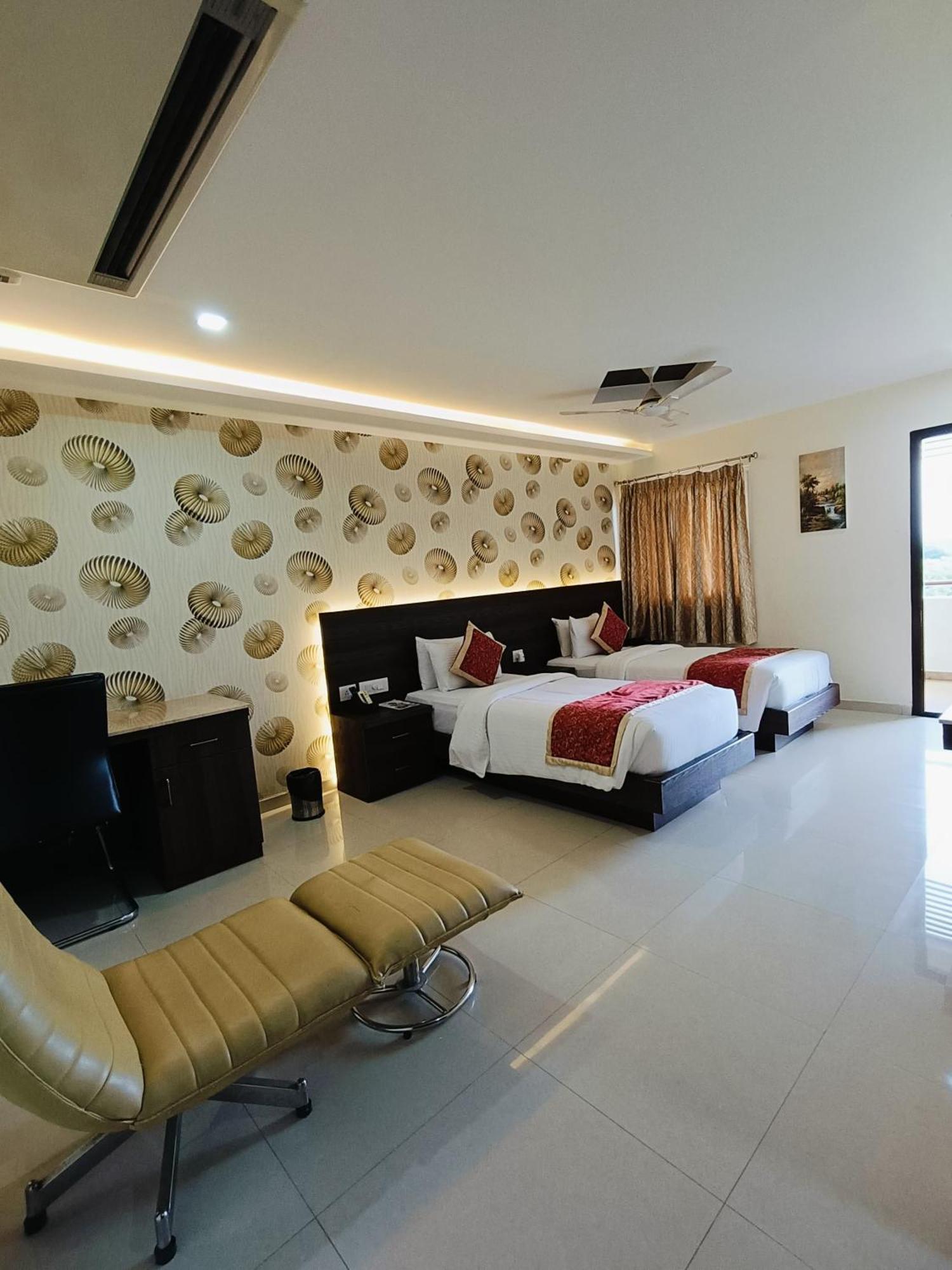 Holiday Residency Coimbatore Exterior photo